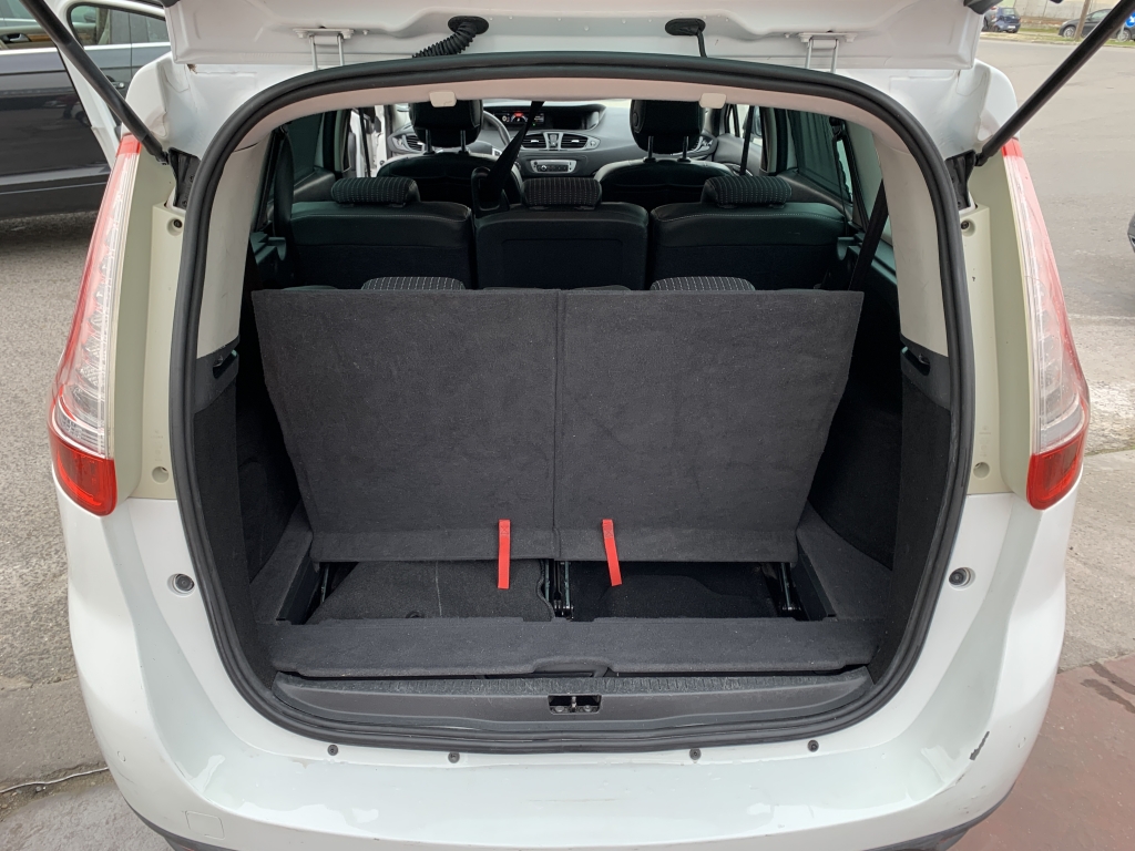 RENAULT GRAND SCENIC 1.6 DCI 130CV 7 PLAZAS