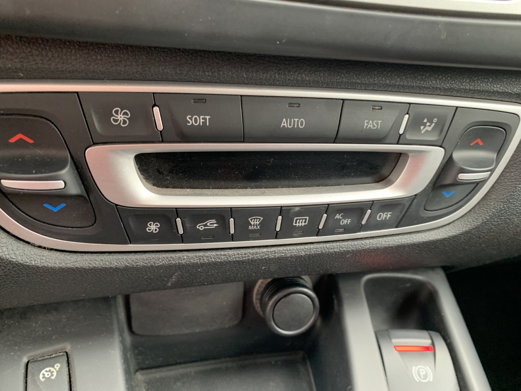 RENAULT GRAND SCENIC 1.6 DCI 130CV 7 PLAZAS