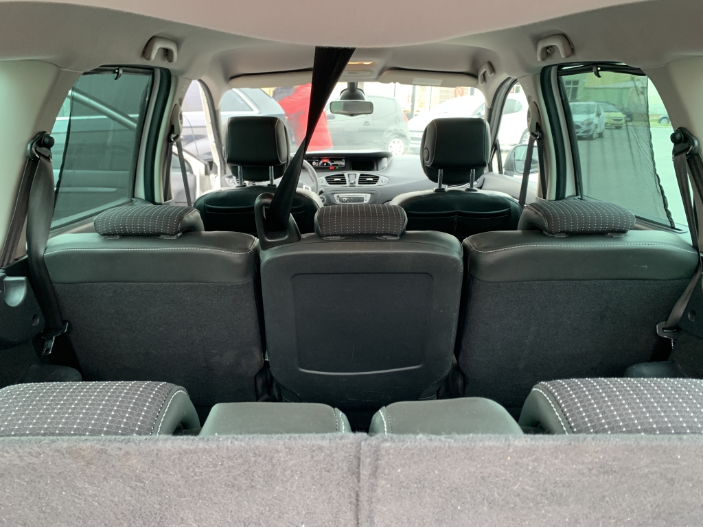 RENAULT GRAND SCENIC 1.6 DCI 130CV 7 PLAZAS