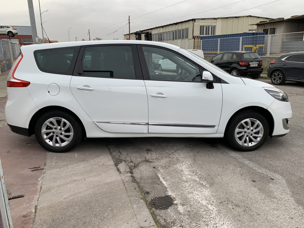 RENAULT GRAND SCENIC 1.6 DCI 130CV 7 PLAZAS