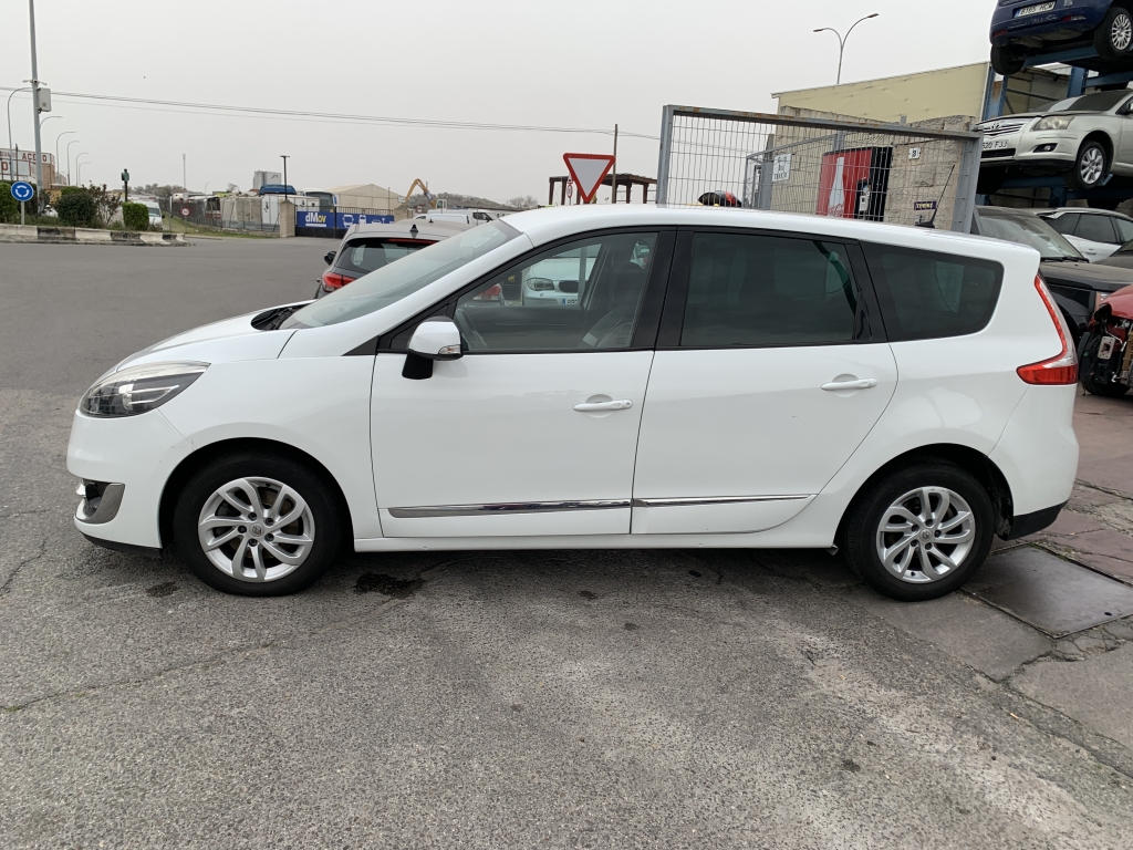 RENAULT GRAND SCENIC 1.6 DCI 130CV 7 PLAZAS