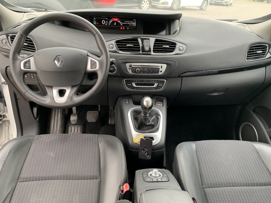 RENAULT GRAND SCENIC 1.6 DCI 130CV 7 PLAZAS