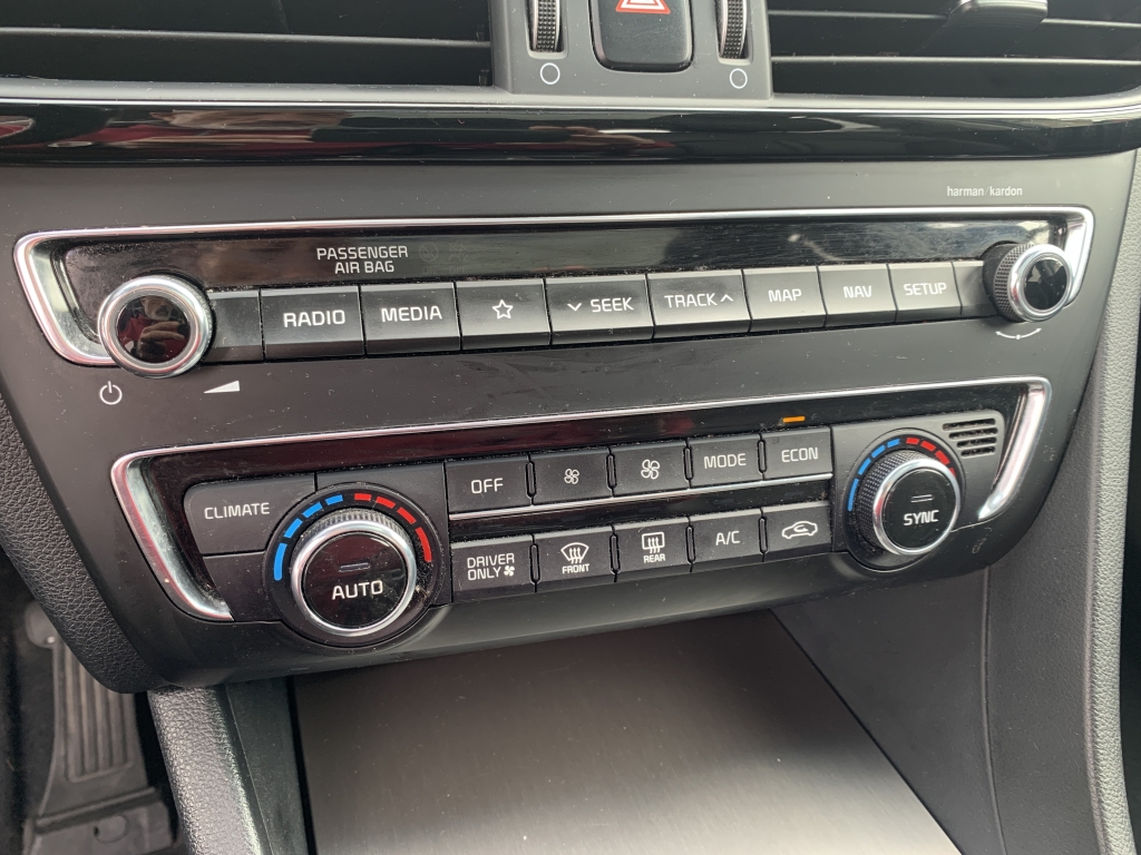 KIA OPTIMA 2.0 HIBRIDO ENCHUFABLE 205CV KIA OPTIMA 2.0 HIBRIDO ENCHUFABLE 205CV