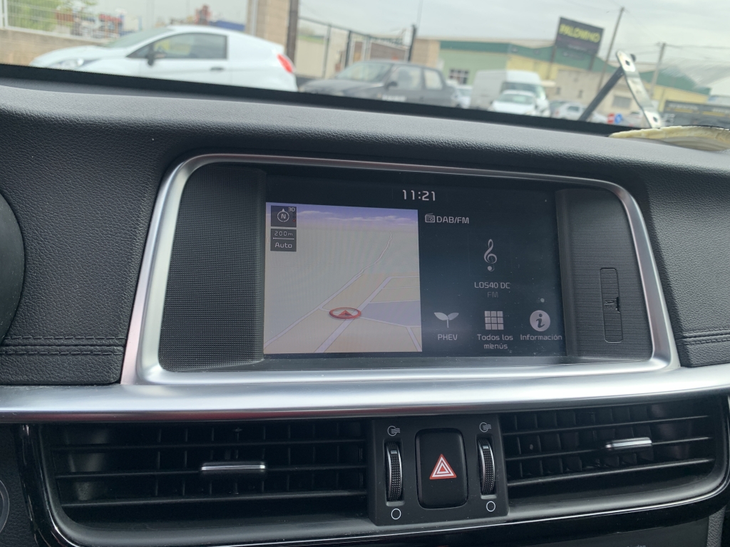 KIA OPTIMA 2.0 HIBRIDO ENCHUFABLE 205CV KIA OPTIMA 2.0 HIBRIDO ENCHUFABLE 205CV