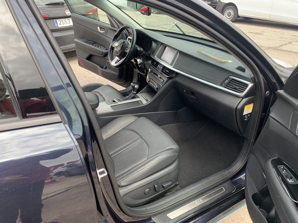 KIA OPTIMA 2.0 HIBRIDO ENCHUFABLE 205CV KIA OPTIMA 2.0 HIBRIDO ENCHUFABLE 205CV