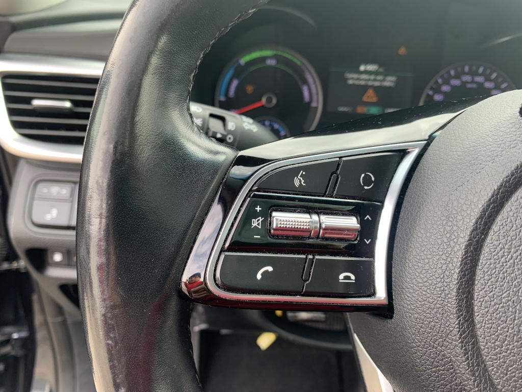 KIA OPTIMA 2.0 HIBRIDO ENCHUFABLE 205CV KIA OPTIMA 2.0 HIBRIDO ENCHUFABLE 205CV