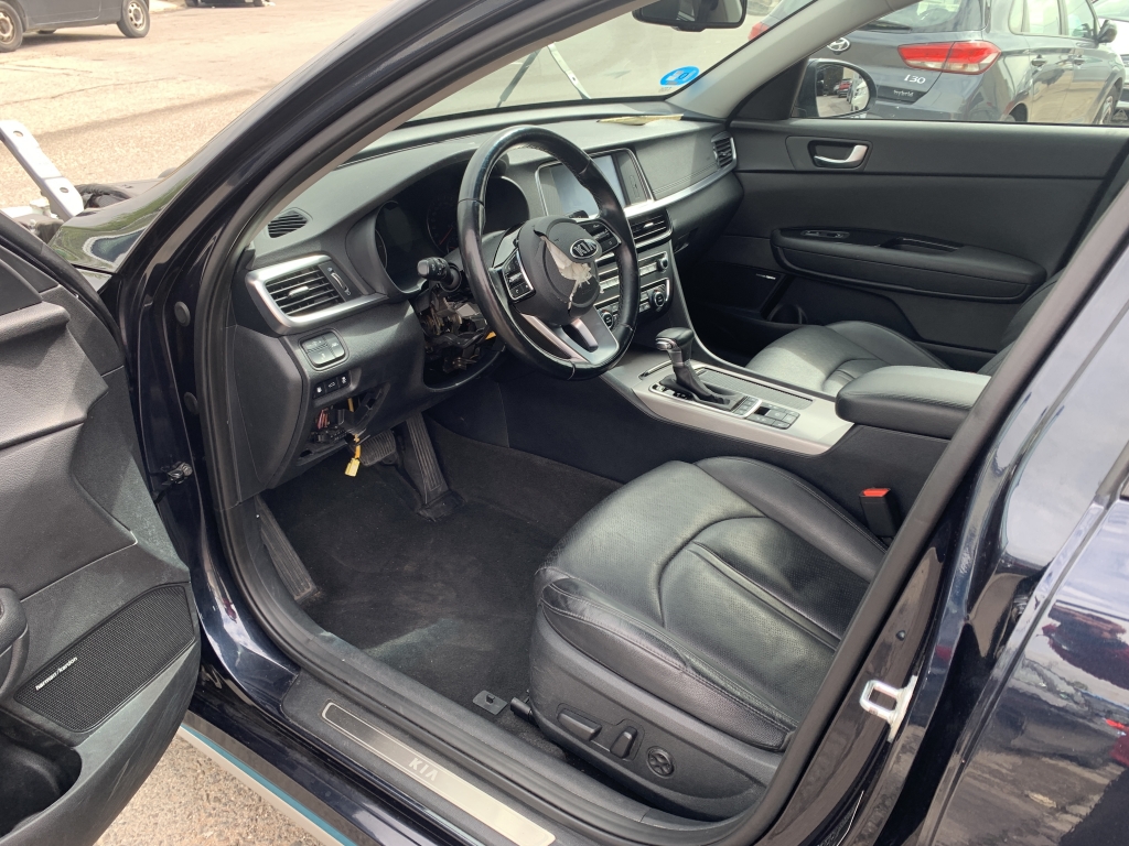 KIA OPTIMA 2.0 HIBRIDO ENCHUFABLE 205CV KIA OPTIMA 2.0 HIBRIDO ENCHUFABLE 205CV