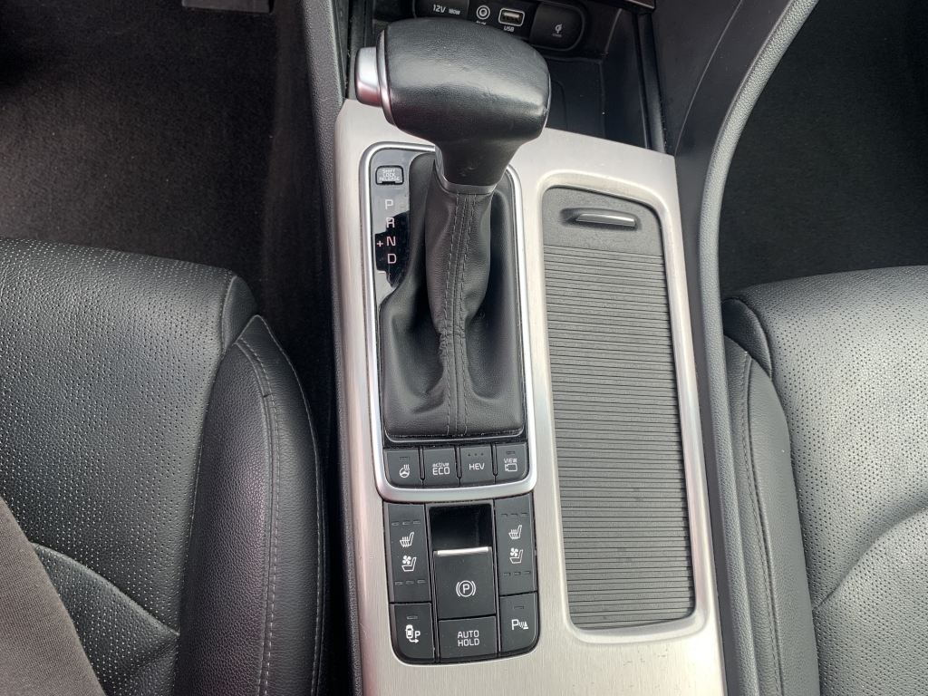 KIA OPTIMA 2.0 HIBRIDO ENCHUFABLE 205CV KIA OPTIMA 2.0 HIBRIDO ENCHUFABLE 205CV