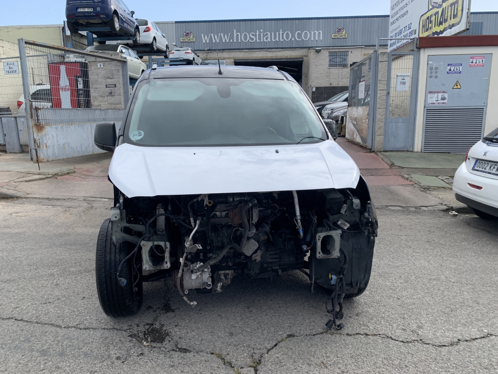 FORD TRANSIT CONNECT ESTRA LARGA 1.6 TDCI 115CV 3 PLAZAS FORD TRANSIT CONNECT ESTRA LARGA 1.6 TDCI 115CV 3 PLAZAS