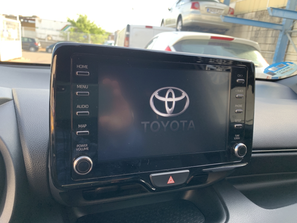 TOYOTA YARIS GR 1.5 HIBRIDO 120CV AUT