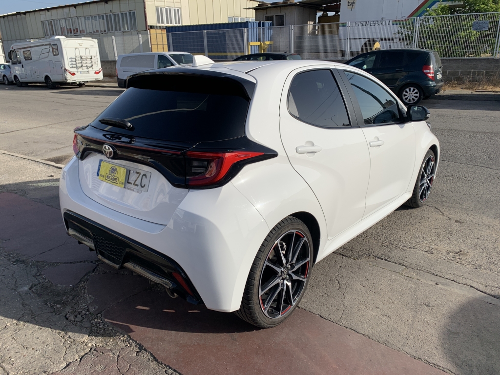 TOYOTA YARIS GR 1.5 HIBRIDO 120CV AUT