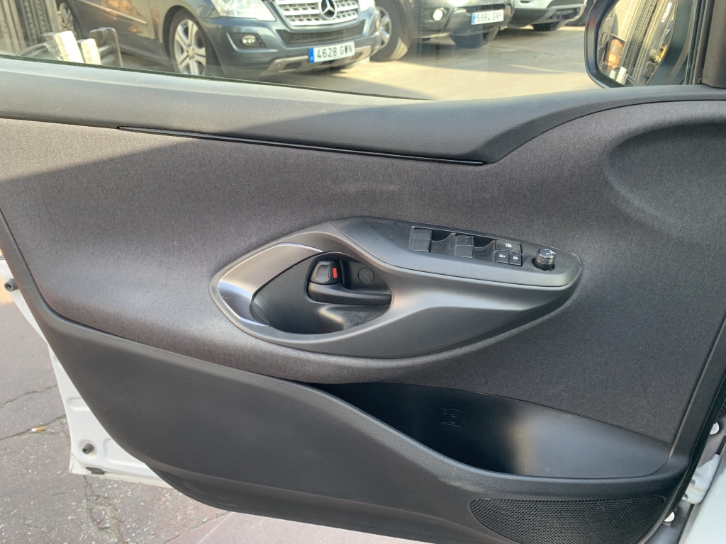 TOYOTA YARIS GR 1.5 HIBRIDO 120CV AUT