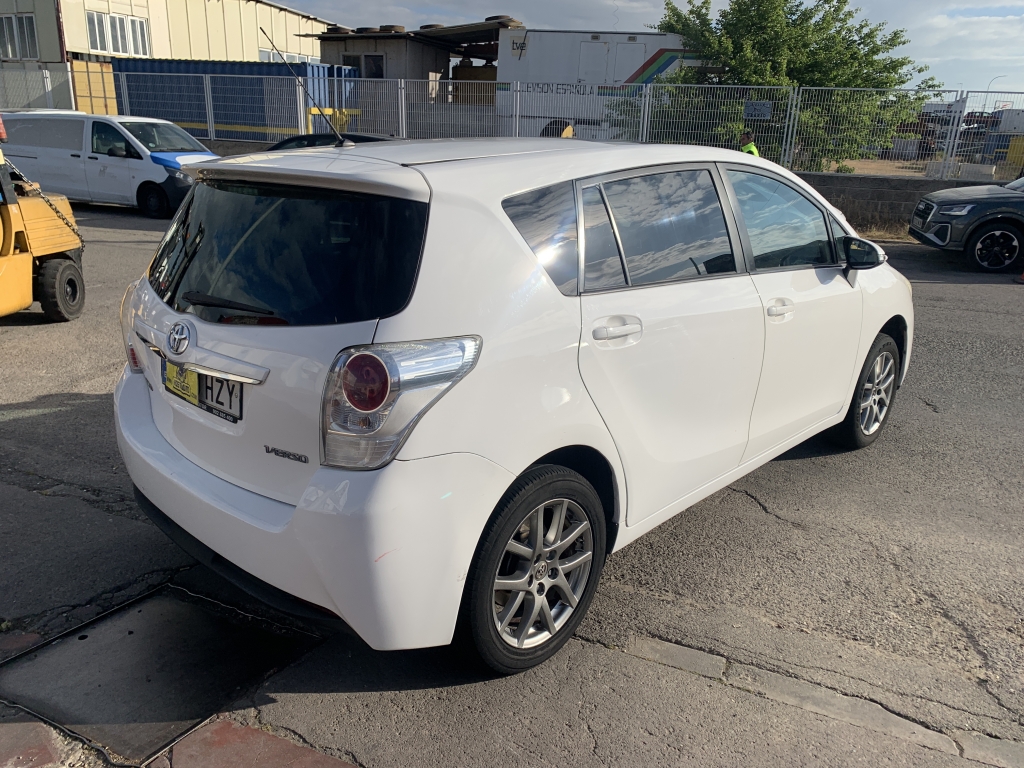 T0YOTA COROLLA VERSO 1.6 D4D 112CV