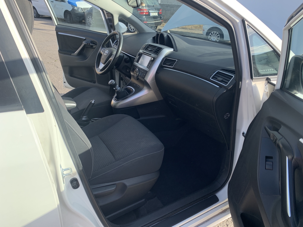 T0YOTA COROLLA VERSO 1.6 D4D 112CV