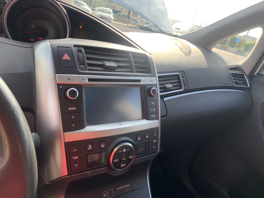 T0YOTA COROLLA VERSO 1.6 D4D 112CV