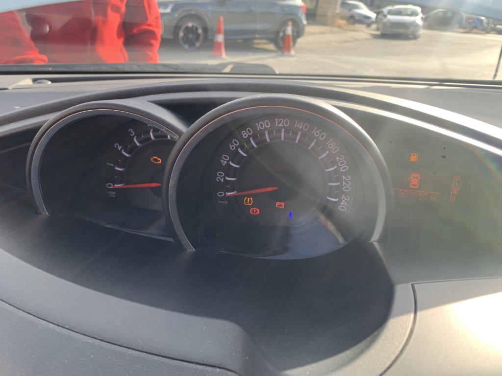 T0YOTA COROLLA VERSO 1.6 D4D 112CV