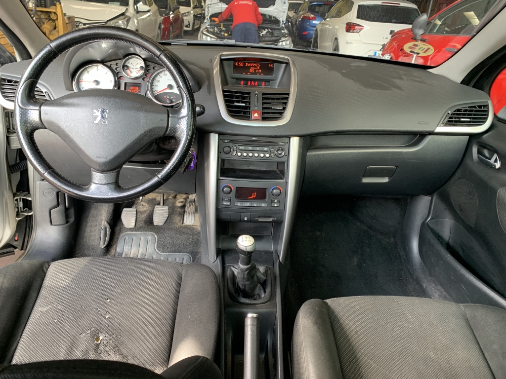 PEUGEOT 207 1.4 HDI 68CV