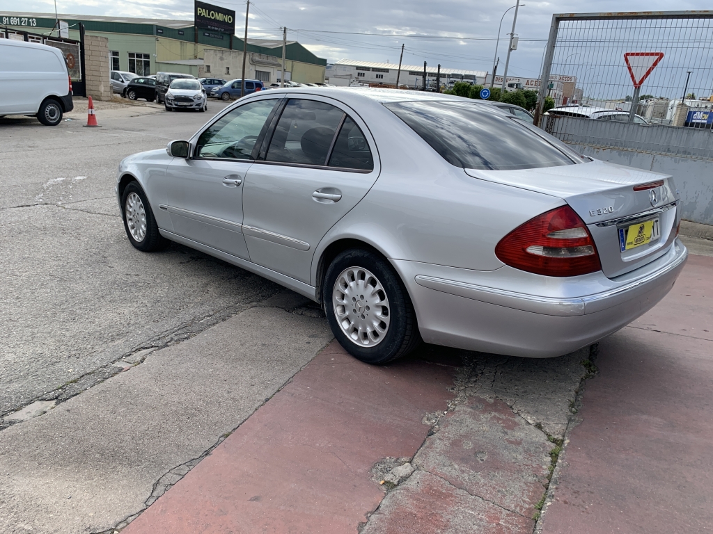 MERCEDES BENZ E-320 CDI 224CV AUT MERCEDES BENZ E-320 CDI 224CV AUT