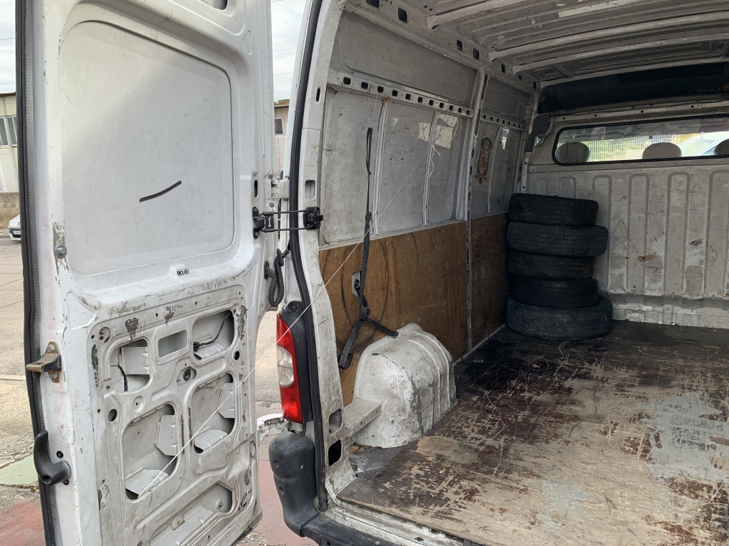 NISSAN INTERSTAR 2.5 DCI 120CV