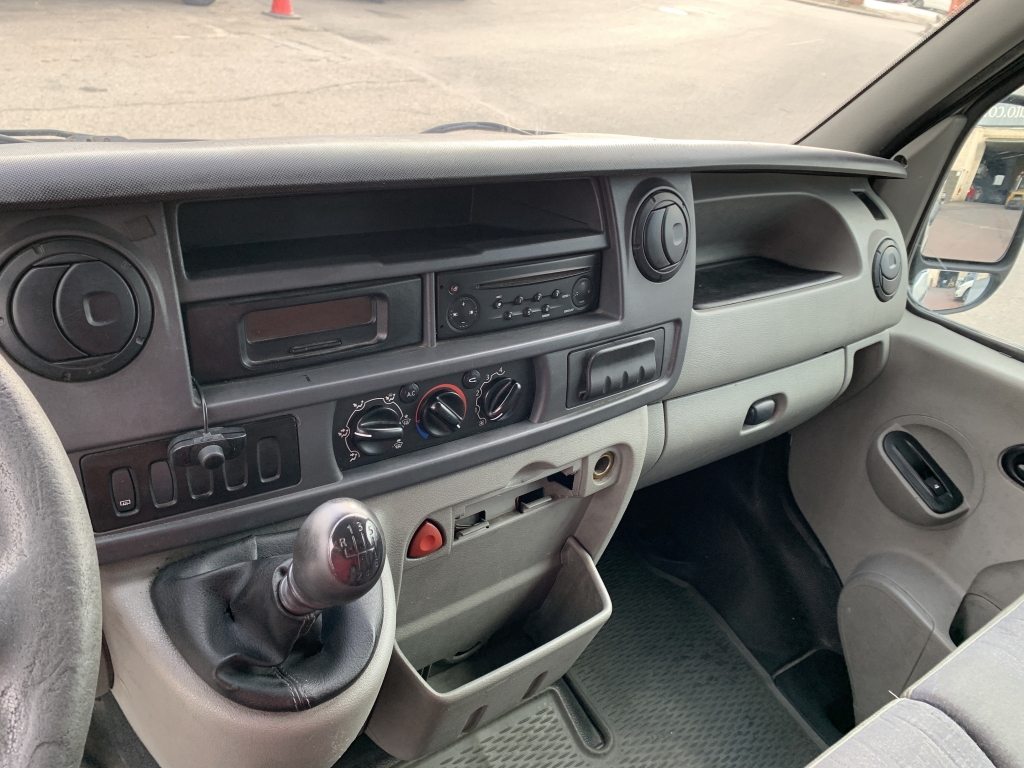 NISSAN INTERSTAR 2.5 DCI 120CV