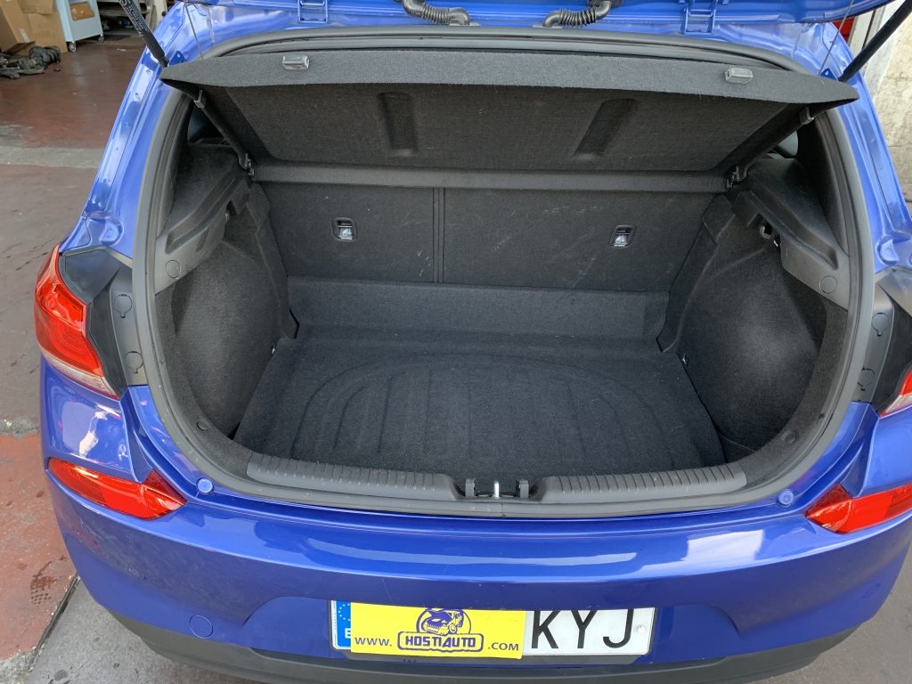 HYUNDAI I-30 1.6 CRDI 95CV
