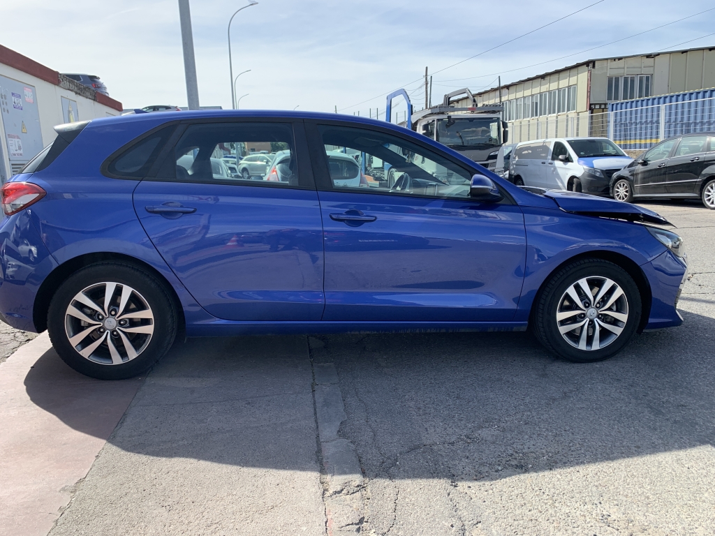 HYUNDAI I-30 1.6 CRDI 95CV
