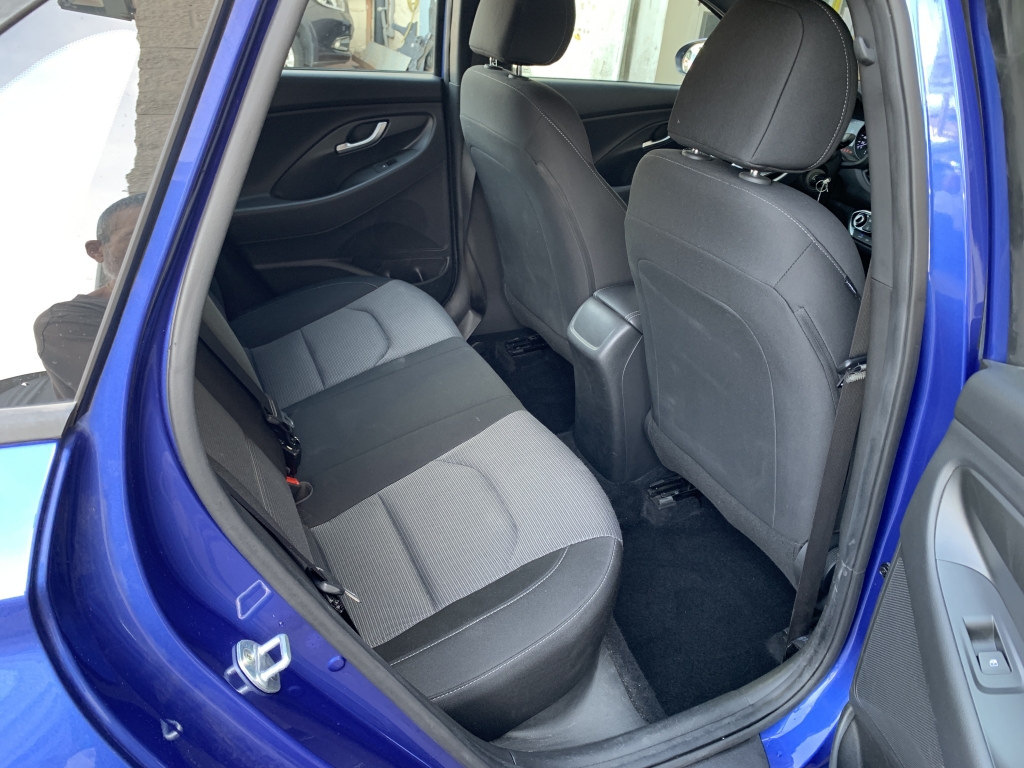HYUNDAI I-30 1.6 CRDI 95CV