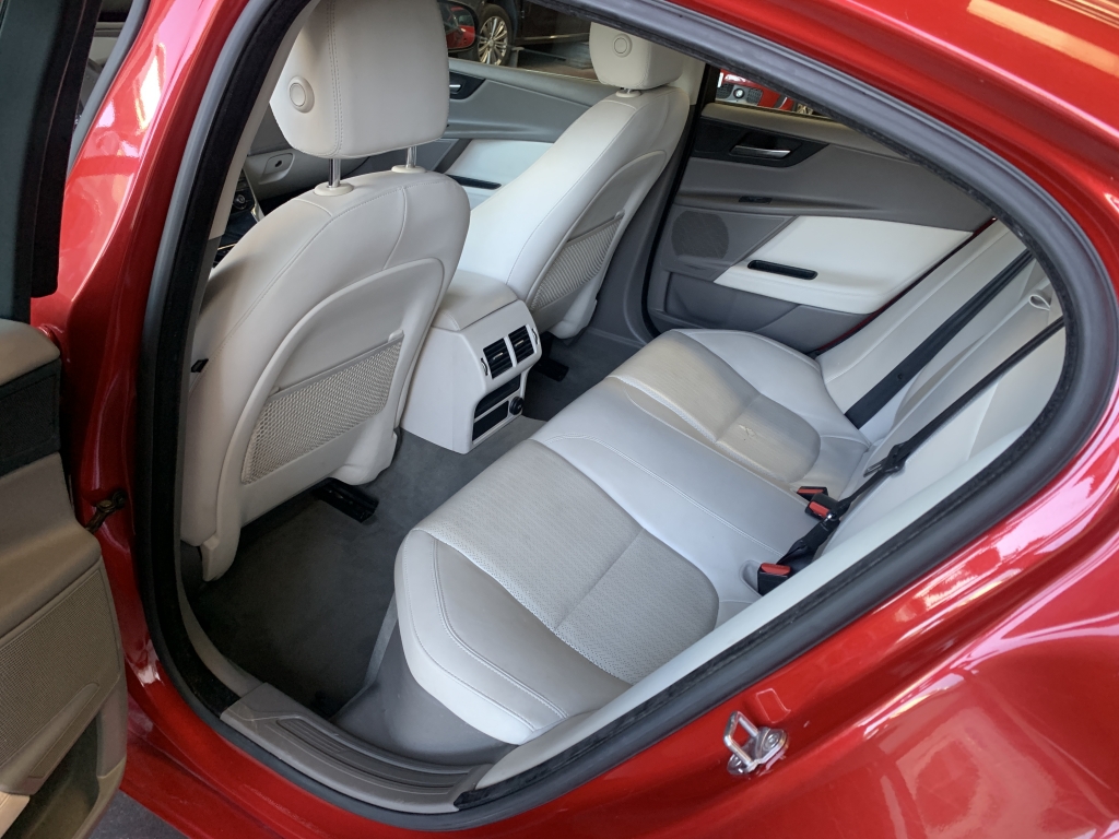 JAGUAR X-3 2.0 D 180CV AUT
