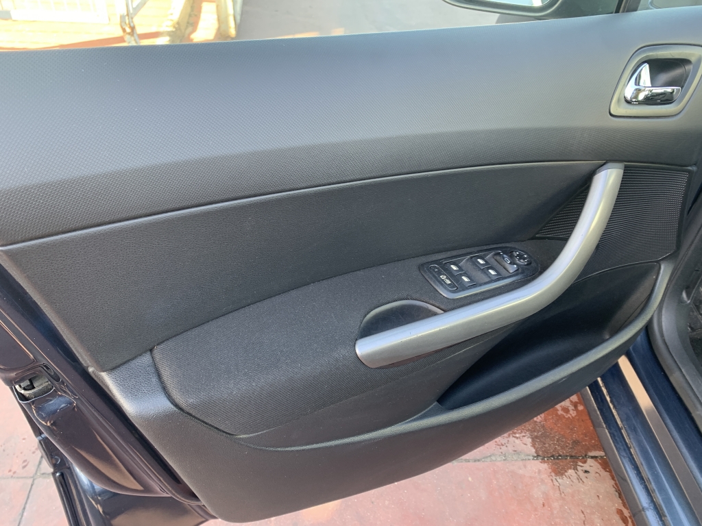 PEUGEOT 308 1.6 HDI 112CV