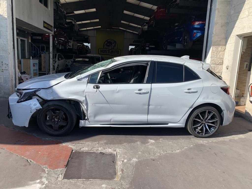 TOYOTA COROLLA 1.8 HYBRIDO 140CV AUT