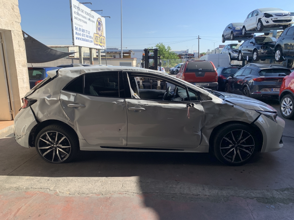 TOYOTA COROLLA 1.8 HYBRIDO 140CV AUT
