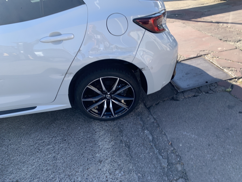 TOYOTA COROLLA 1.8 HYBRIDO 140CV AUT