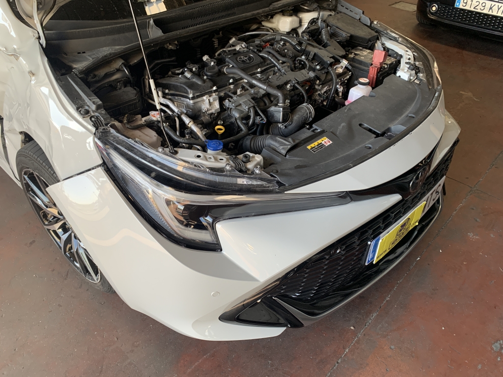 TOYOTA COROLLA 1.8 HYBRIDO 140CV AUT