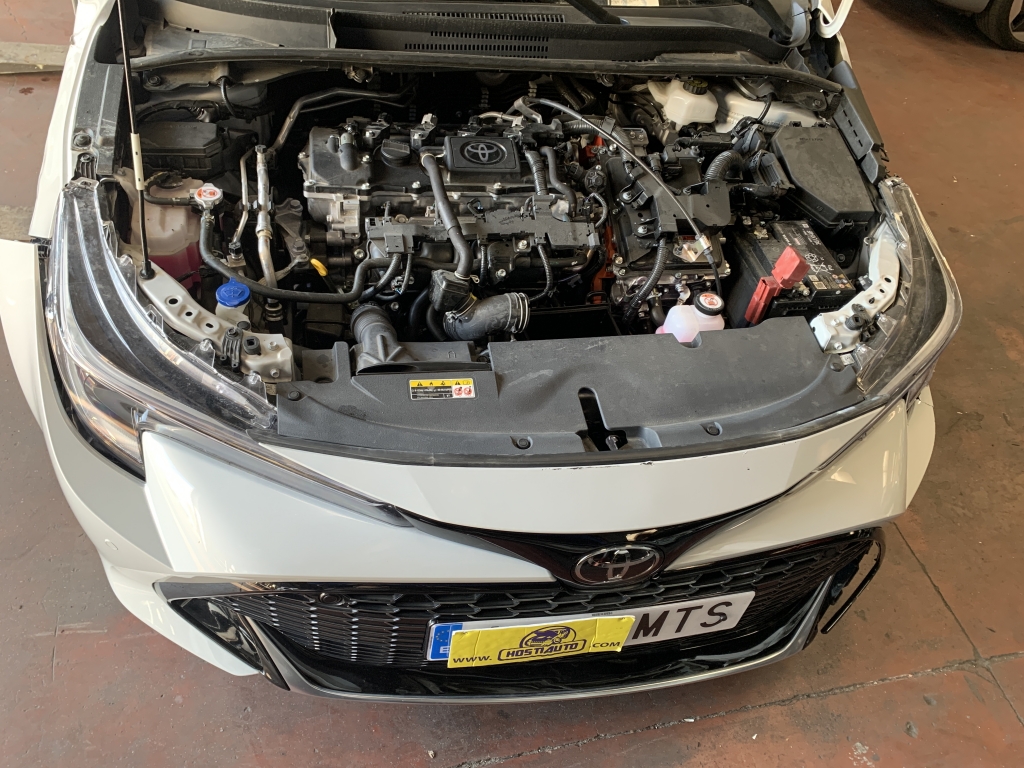 TOYOTA COROLLA 1.8 HYBRIDO 140CV AUT