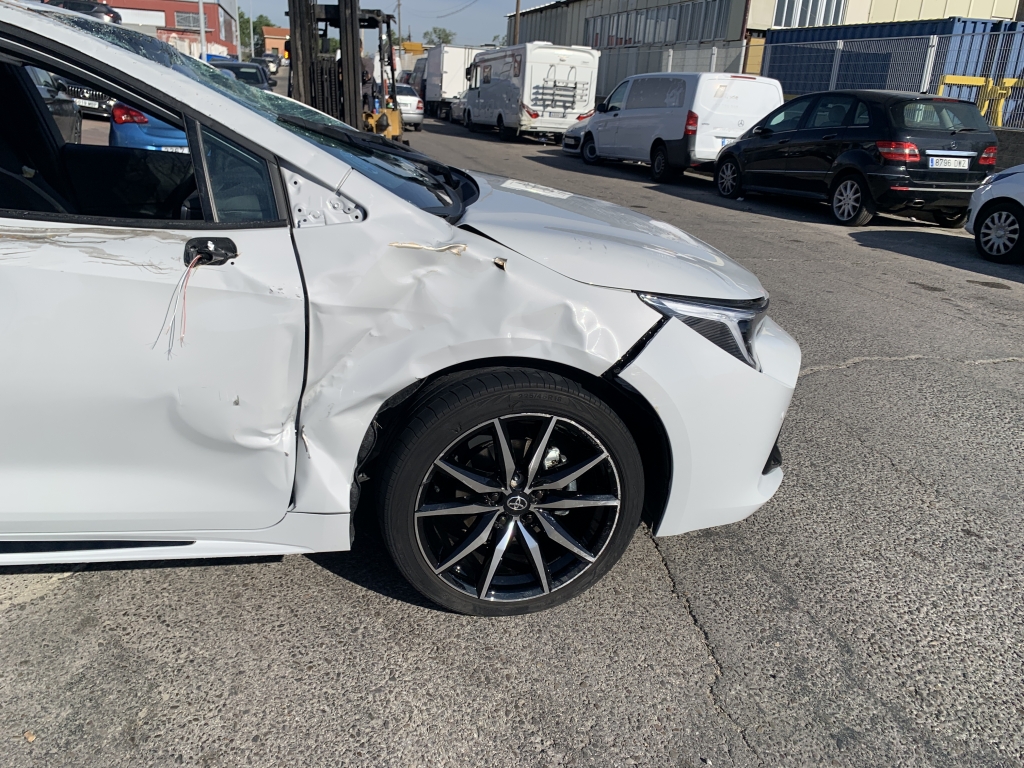 TOYOTA COROLLA 1.8 HYBRIDO 140CV AUT