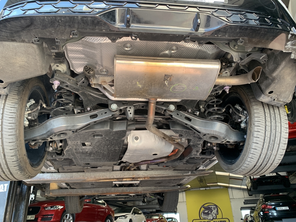 TOYOTA COROLLA 1.8 HYBRIDO 140CV AUT