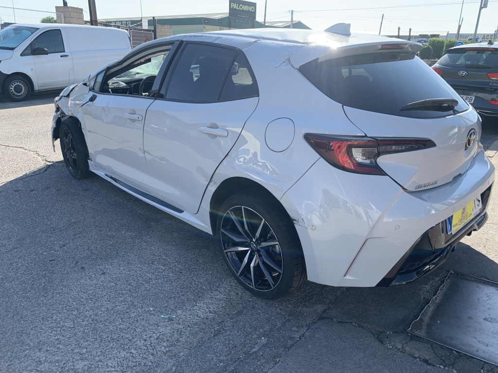 TOYOTA COROLLA 1.8 HYBRIDO 140CV AUT