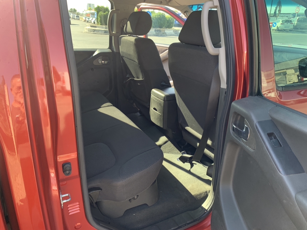 NISSAN NAVARA 2.5 D 171CV 4X4