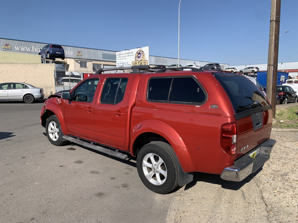 NISSAN NAVARA 2.5 D 171CV 4X4 NISSAN NAVARA 2.5 D 171CV 4X4