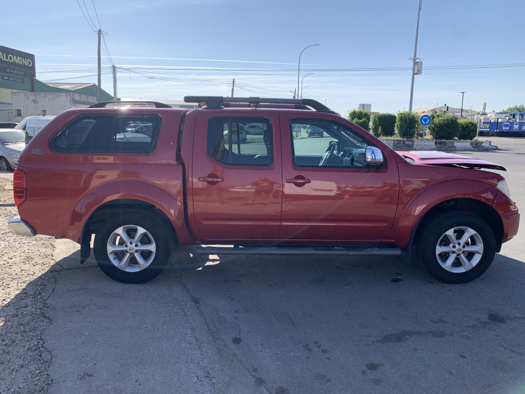 NISSAN NAVARA 2.5 D 171CV 4X4 NISSAN NAVARA 2.5 D 171CV 4X4