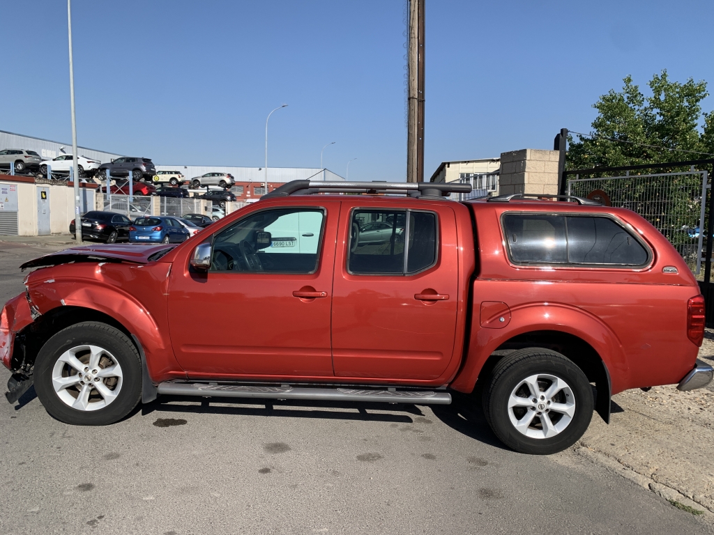 NISSAN NAVARA 2.5 D 171CV 4X4 NISSAN NAVARA 2.5 D 171CV 4X4