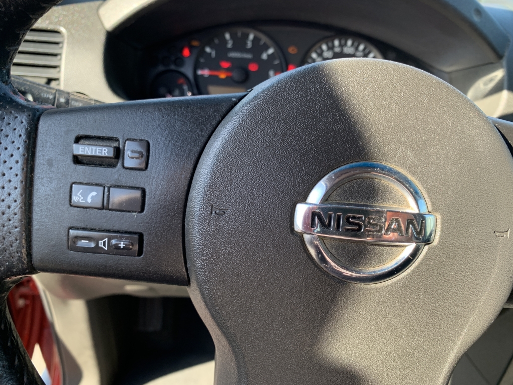 NISSAN NAVARA 2.5 D 171CV 4X4 NISSAN NAVARA 2.5 D 171CV 4X4