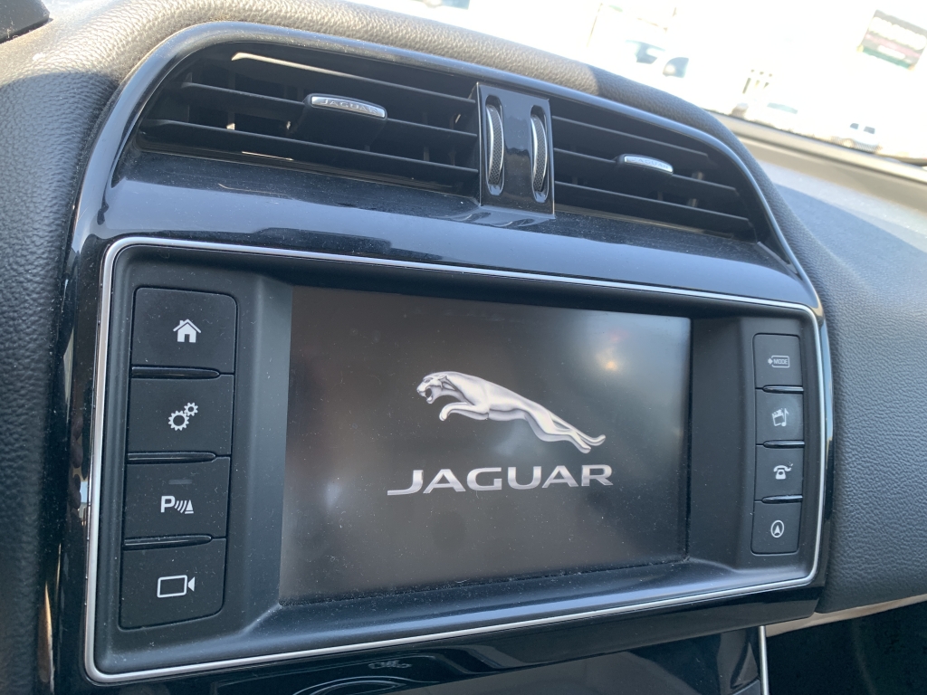 JAGUAR X-E 2.0 D 180CV AUT JAGUAR X-E 2.0 D 180CV AUT