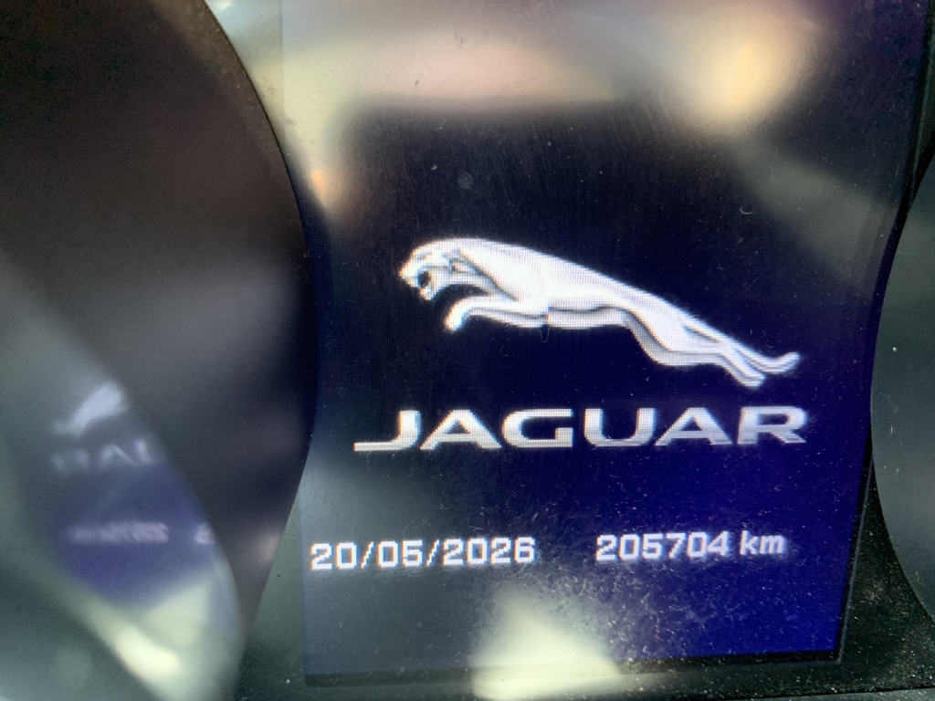 JAGUAR X-E 2.0 D 180CV AUT JAGUAR X-E 2.0 D 180CV AUT