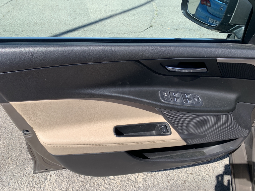 JAGUAR X-E 2.0 D 180CV AUT JAGUAR X-E 2.0 D 180CV AUT