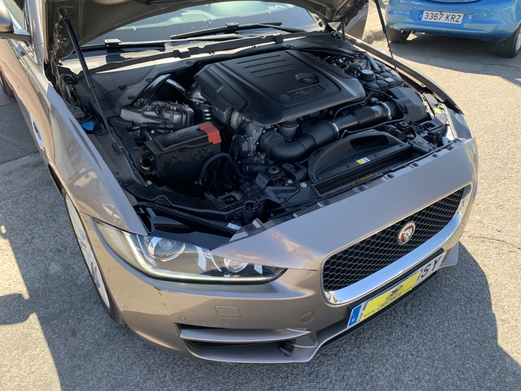 JAGUAR X-E 2.0 D 180CV AUT JAGUAR X-E 2.0 D 180CV AUT