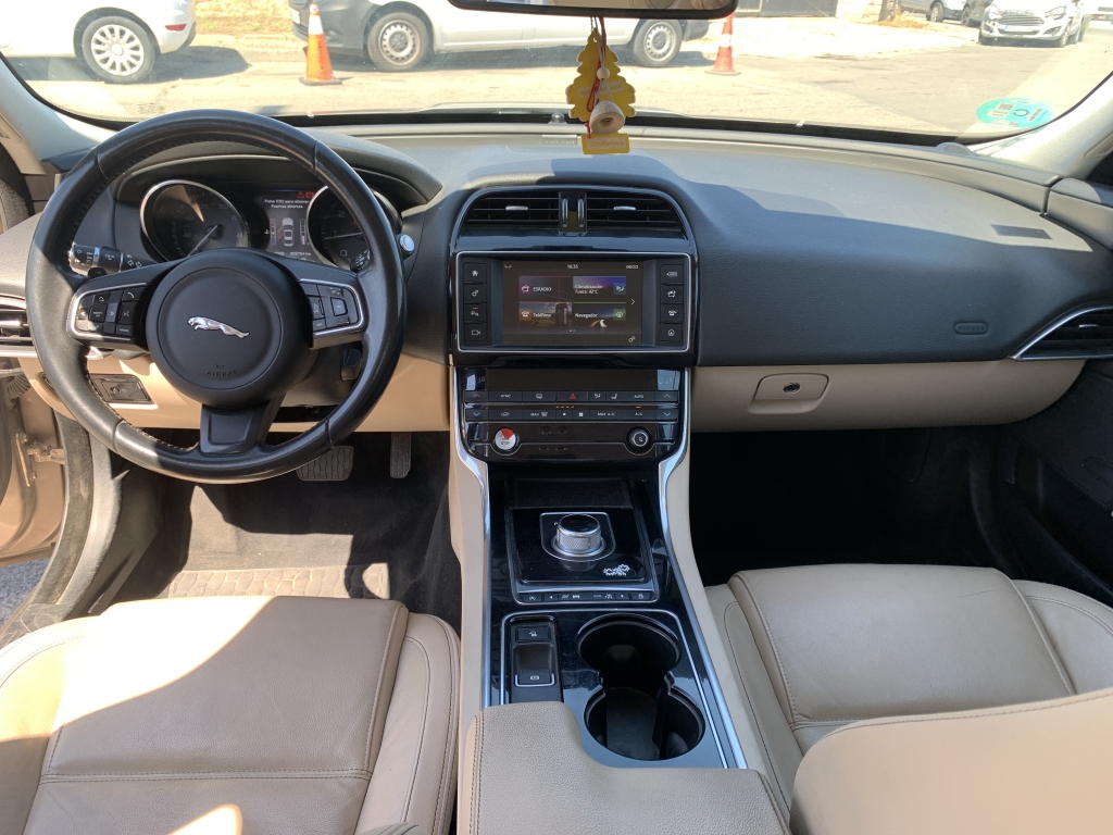 JAGUAR X-E 2.0 D 180CV AUT JAGUAR X-E 2.0 D 180CV AUT