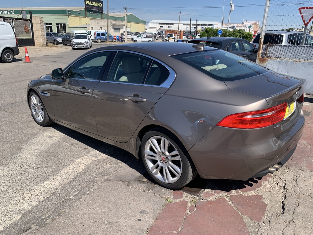 JAGUAR X-E 2.0 D 180CV AUT JAGUAR X-E 2.0 D 180CV AUT
