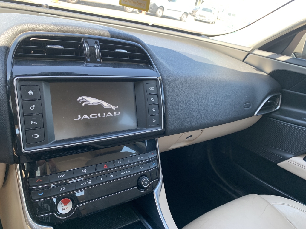 JAGUAR X-E 2.0 D 180CV AUT JAGUAR X-E 2.0 D 180CV AUT