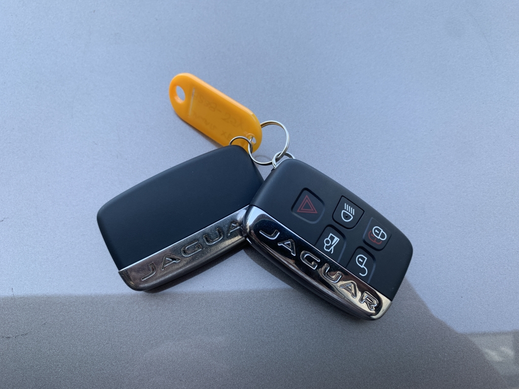 JAGUAR X-E 2.0 D 180CV AUT JAGUAR X-E 2.0 D 180CV AUT
